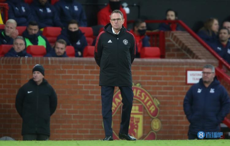  曼联新帅滕哈赫首秀遭平局  