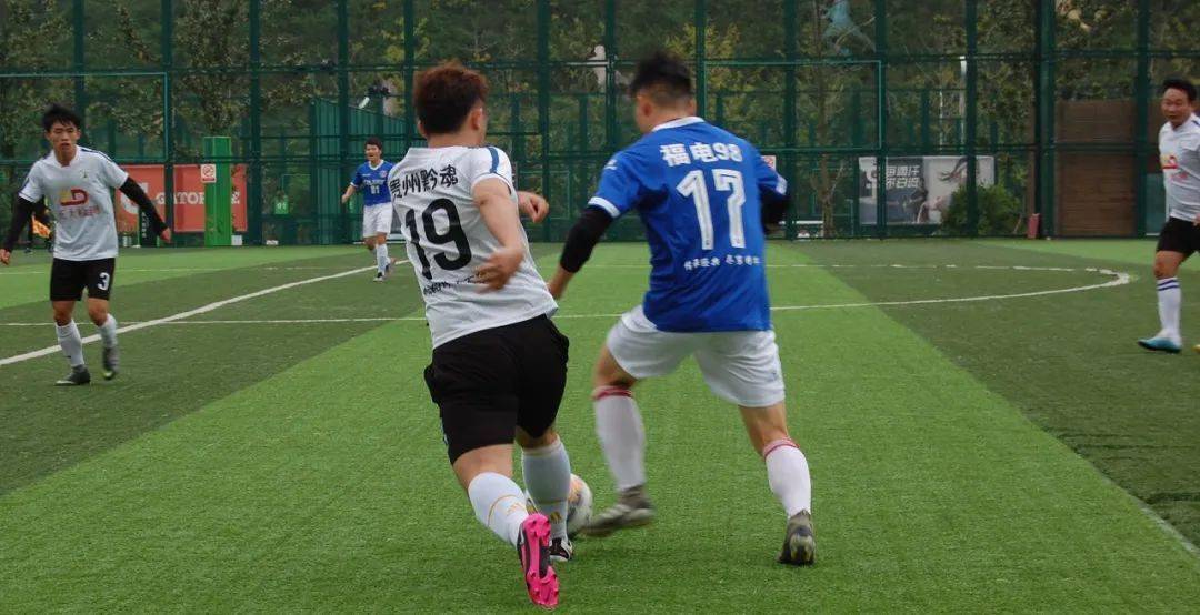  阿雅克肖主场氛围火爆，法甲小球会展现独特魅力