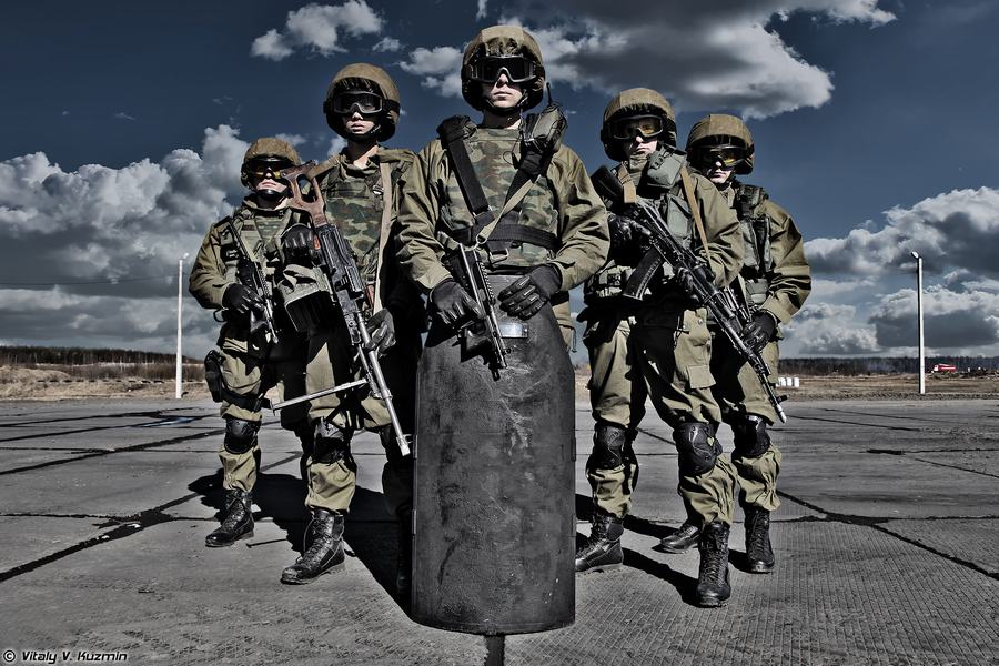  恩波利青年近卫军，战术纪律严明力克强敌