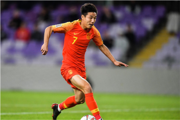 K1体育平台- 巴黎女足三连冠，男足总监到场祝贺  